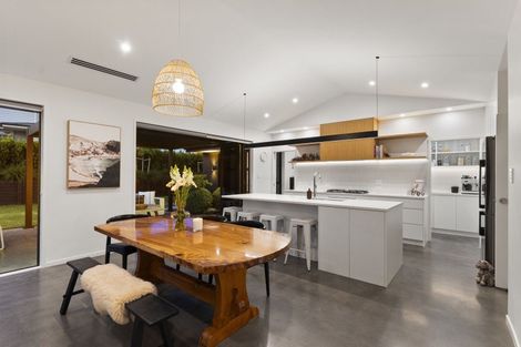 Photo of property in 5 Canoe Lane, Riverhead, 0820