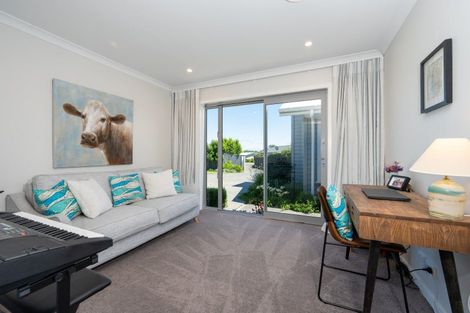 Photo of property in 7d Whakatomo Place, Havelock North, 4130