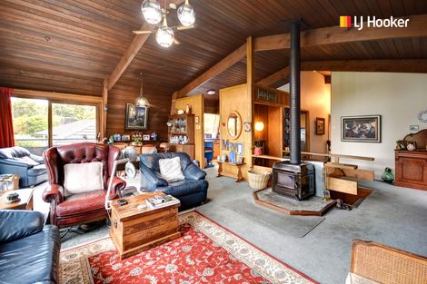 Photo of property in 4 Barling Street, Macandrew Bay, Dunedin, 9014