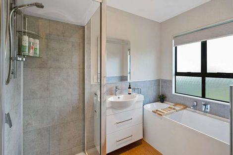 Photo of property in 44 Dickens Street, Owhata, Rotorua, 3010