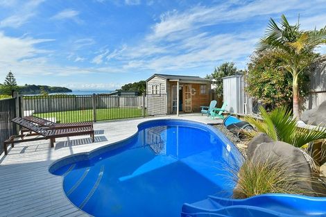 Photo of property in 16 Double Bay Place, Army Bay, Whangaparaoa, 0930