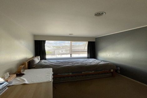 Photo of property in 23 Tobruk Crescent, Milford, Auckland, 0620
