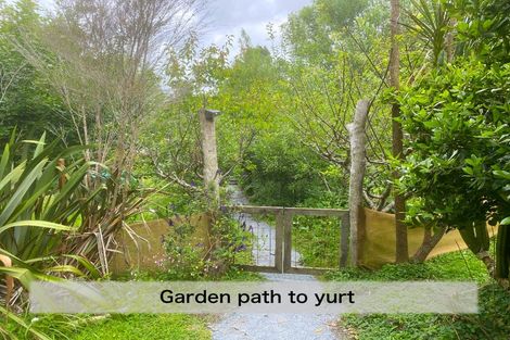 Photo of property in 4 Te Pahi River Drive, Paparoa, Maungaturoto, 0583