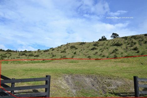 Photo of property in 21 Lochinvar Lane, Acacia Bay, 3385