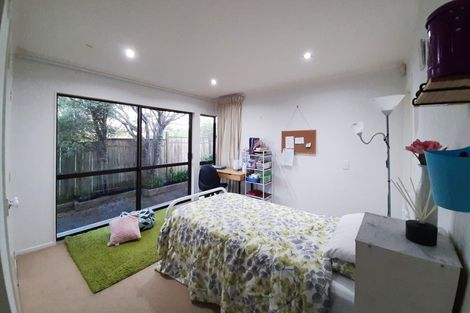 Photo of property in 90b Simmental Crescent, Somerville, Auckland, 2014