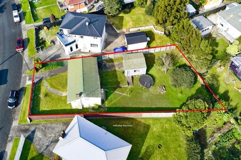 Photo of property in 8 Glen Marine Parade, Glendene, Auckland, 0602