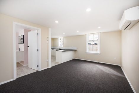 Photo of property in 305 Featherston Street, Palmerston North, 4410
