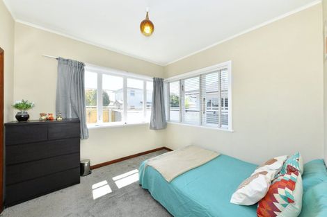 Photo of property in 194 Blenheim Road, Riccarton, Christchurch, 8041