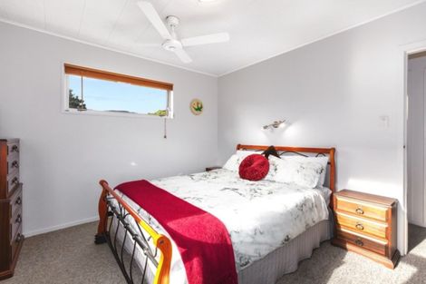 Photo of property in 43 Sea Vista Drive, Pukerua Bay, 5026