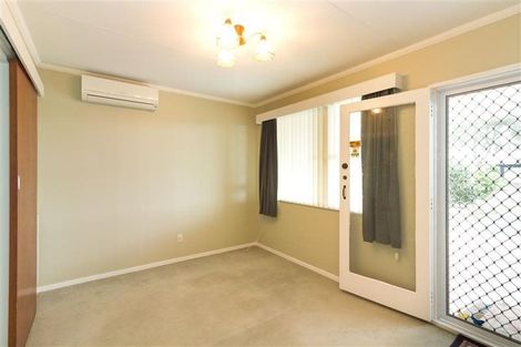 Photo of property in 6a Hollows Crescent, Takaro, Palmerston North, 4412