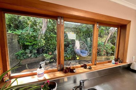 Photo of property in 16 Asquith Terrace, Brooklyn, Wellington, 6021