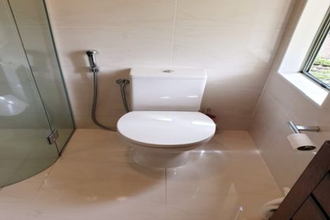 Photo of property in 15 Cayman Place, Unsworth Heights, Auckland, 0632