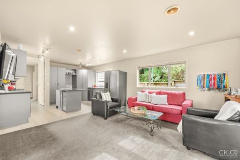 Photo of property in 18 Arahiwi Grove, Tirohanga, Lower Hutt, 5010