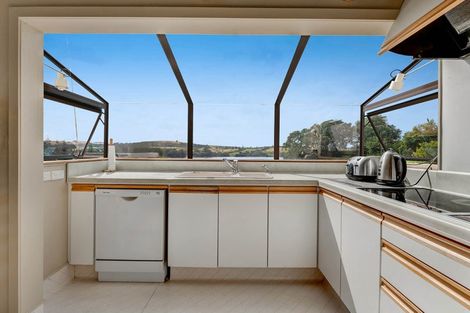 Photo of property in 91 Shakespear Road, Army Bay, Whangaparaoa, 0930