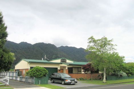 Photo of property in 6 Islington Street, Te Aroha, 3320
