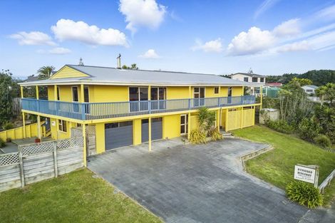 Photo of property in 9 Takitimu Street, Waitarere Beach, Levin, 5510