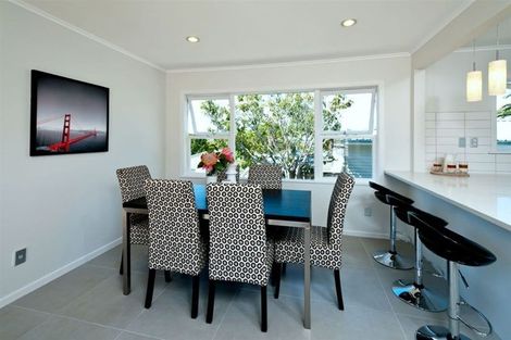 Photo of property in 16 Hauraki Crescent, Pinehill, Auckland, 0632