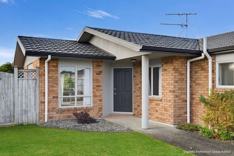 Photo of property in 87 Riverside Drive, Waiuku, 2123