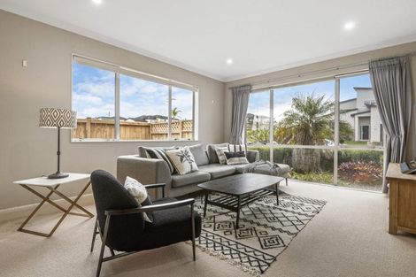 Photo of property in 42 Laurel Oak Drive, Schnapper Rock, Auckland, 0632