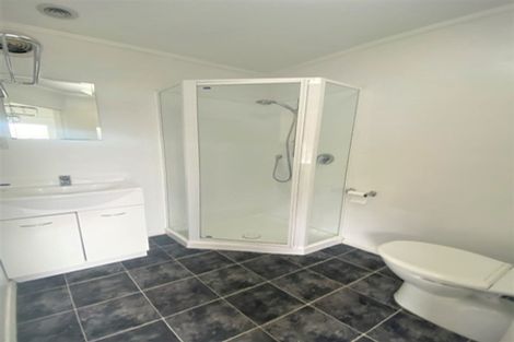 Photo of property in 3 Montgomery Avenue, Karori, Wellington, 6012