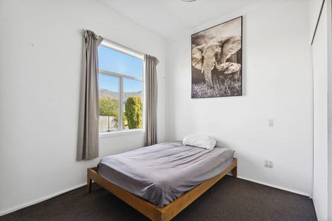Photo of property in 8 Ragan Lane, Wanaka, 9305