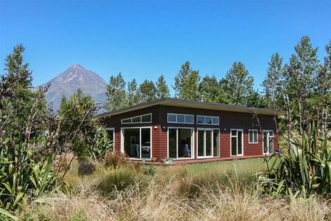 Photo of property in 1878 Egmont Road, Kaimiro, Inglewood, 4386