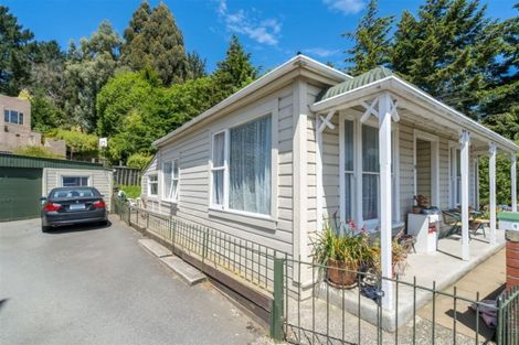 Photo of property in 97 Kaikorai Valley Road, Glenross, Dunedin, 9011