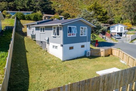 Photo of property in 1 Tuam Grove, Wainuiomata, Lower Hutt, 5014