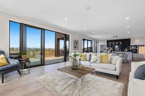 Photo of property in 34 Bearing Parade, Long Bay, Auckland, 0630