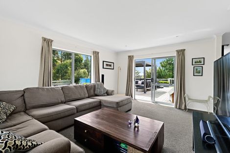 Photo of property in 152 West Road, Kaukapakapa, 0873