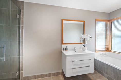 Photo of property in 24 Broadhaven Avenue, Parklands, Christchurch, 8083