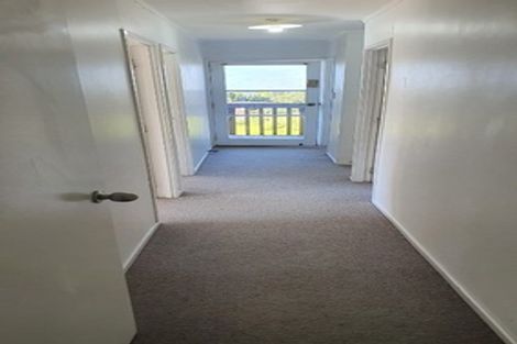 Photo of property in 17 Cedar Heights Avenue, Massey, Auckland, 0614