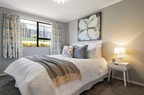 Photo of property in 20 Burn-murdoch Street, St Andrews, Hamilton, 3200