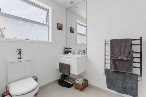 Photo of property in 9 Pimelea Street, Papamoa Beach, Papamoa, 3118