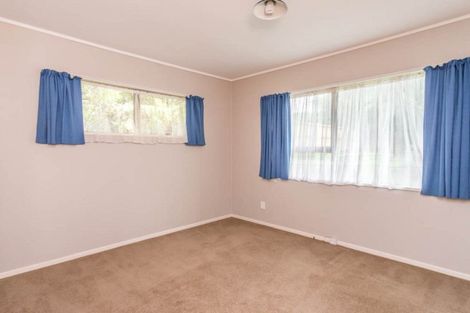 Photo of property in 11 Wirihana Road, Titirangi, Auckland, 0604