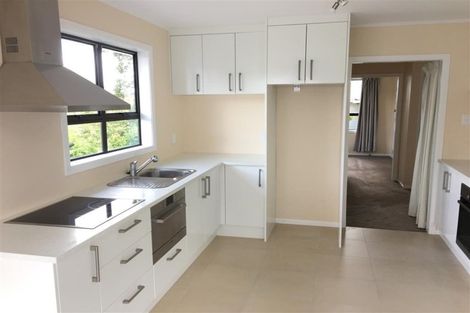 Photo of property in 1/16 Peach Road, Glenfield, Auckland, 0629