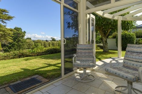 Photo of property in 10 Ashwood Grove, Omokoroa, 3114