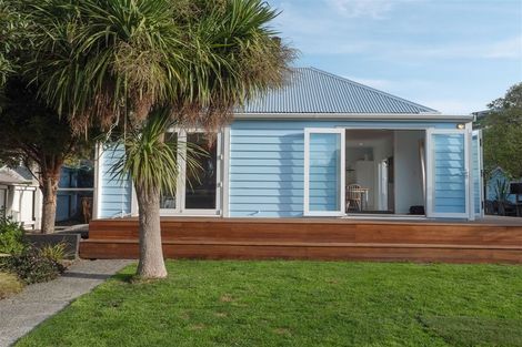Photo of property in 16 Augusta Street, Redcliffs, Christchurch, 8081