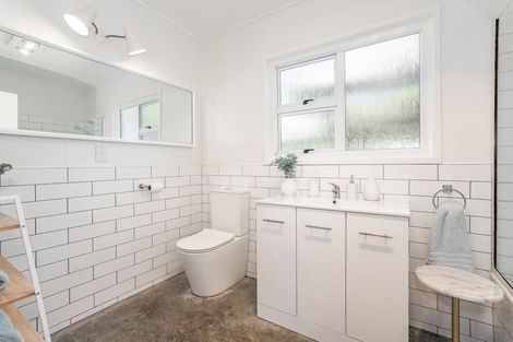 Photo of property in 1/24 Lambley Road, Titahi Bay, Porirua, 5022