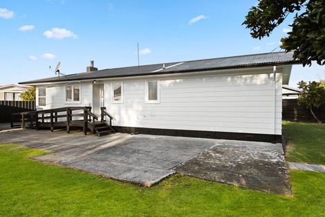 Photo of property in 10 Rosalind Street, Deanwell, Hamilton, 3206