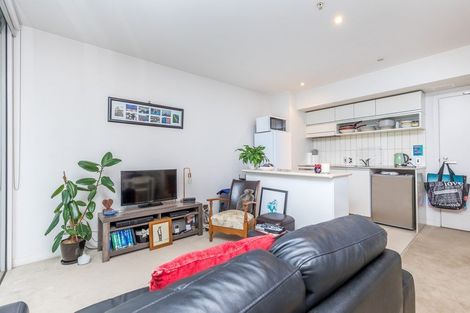 Photo of property in Halsey Apartments At Lighter Quay, 212/77 Halsey Street, Auckland Central, Auckland, 1010
