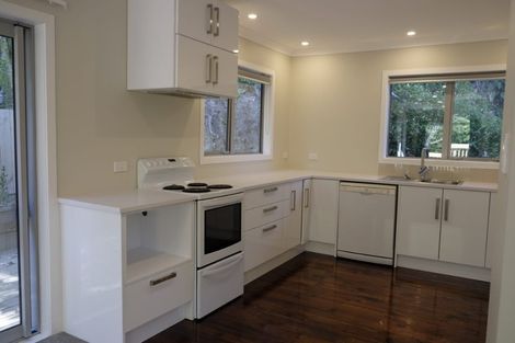 Photo of property in 4/102 Chester Road, Tawa, Wellington, 5028
