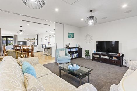 Photo of property in 12 Sloan Avenue, Rangiora, 7400