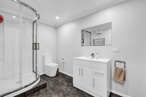 Photo of property in 5 Handley Place, Glen Avon, New Plymouth, 4312