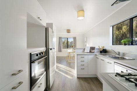 Photo of property in 20 Elizabeth Street, Moera, Lower Hutt, 5010