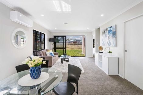 Photo of property in 8c Mahon Place, Papatoetoe, Auckland, 2025