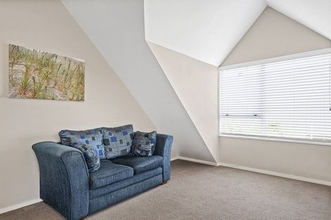 Photo of property in 2/47 Centorian Drive, Windsor Park, Auckland, 0632