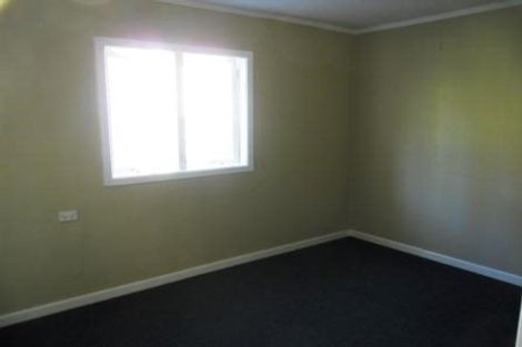 Photo of property in 27 Sheridan Drive, New Lynn, Auckland, 0600