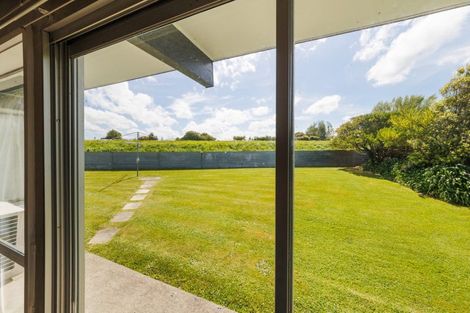Photo of property in 9 Hollows Crescent, Takaro, Palmerston North, 4412