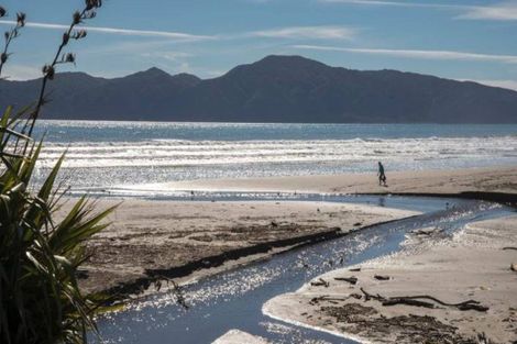 Photo of property in 14a Alexander Road, Raumati Beach, Paraparaumu, 5032